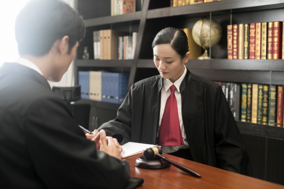 刑事案件聘请律师